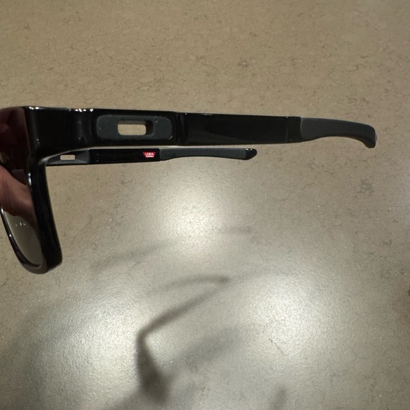 NEW OAKLEY Catalyst® (Low Bridge Fit) Black Iridium Lenses, Polished Black Frame - Picture 14 of 16